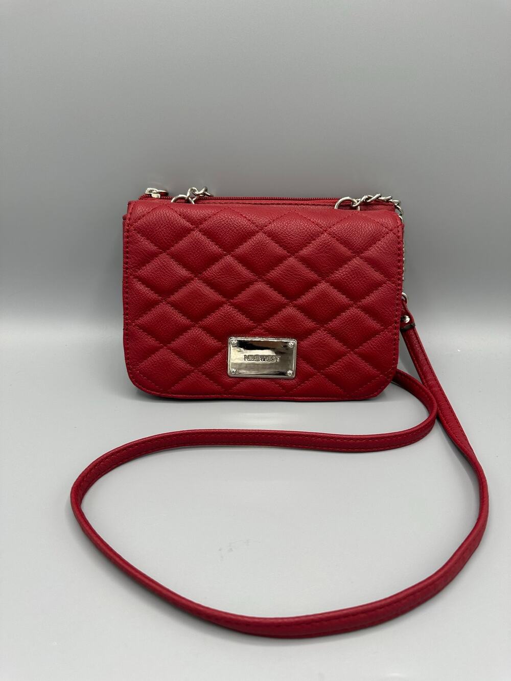 ✨ Nine West Red Quilted Faux Leather Mini Chain Crossbody Bag (8”x6”) ✨